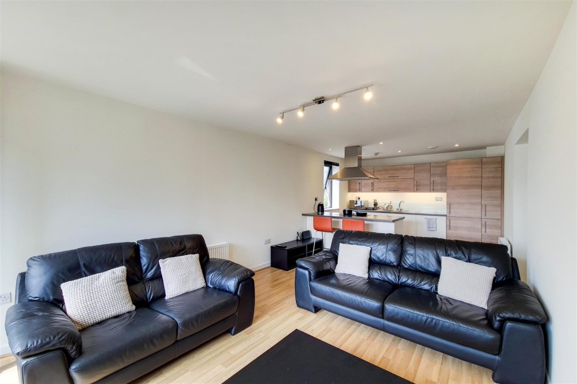 Images for Hillyfield, London