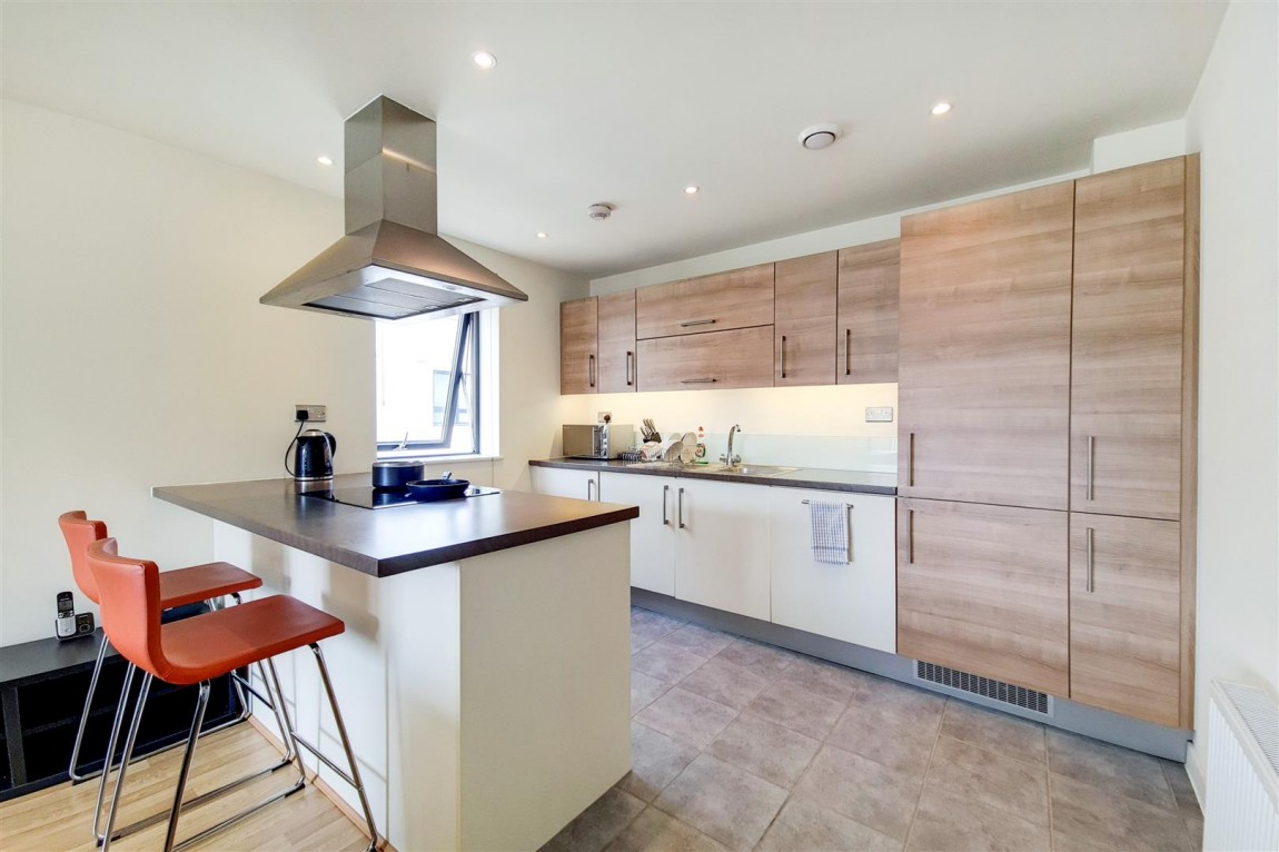Images for Hillyfield, London