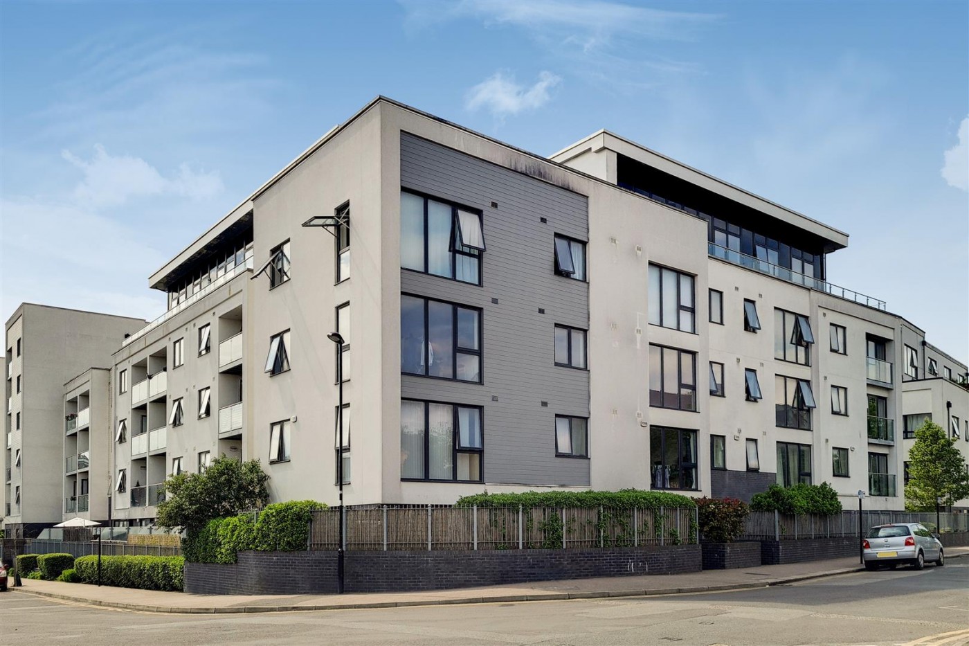 Images for Hillyfield, London