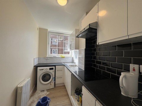 Homerton High Street, London - EAID:KingsGroupApi2020, BID:30208-12