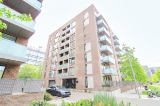 Deauville Close, London