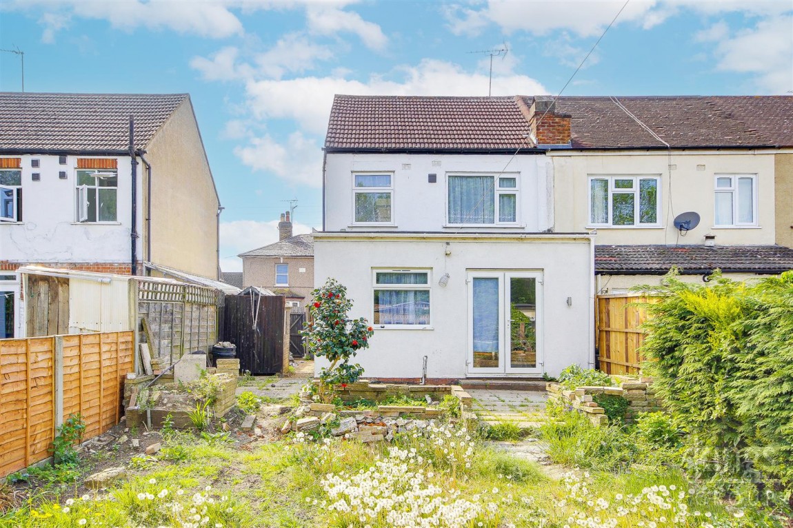 Images for Medcalf Road, Enfield