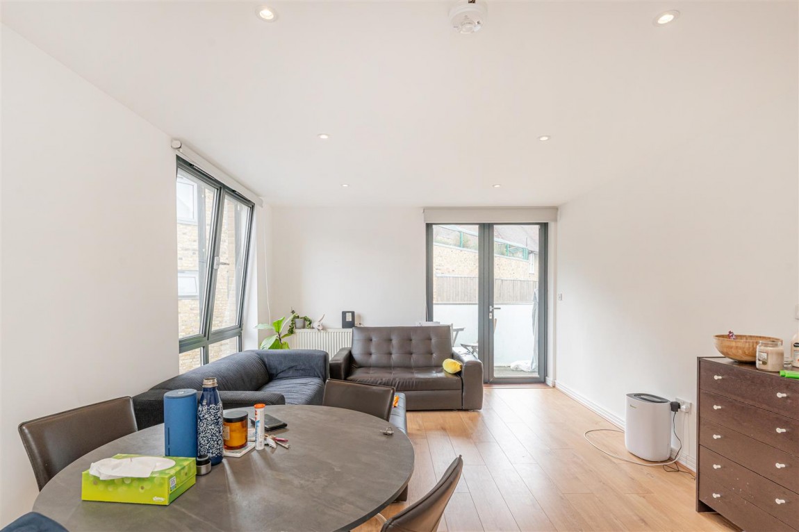 Images for Annabel Close, London