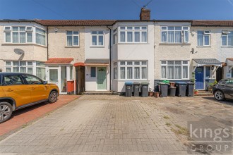 Carisbrook Close, Enfield