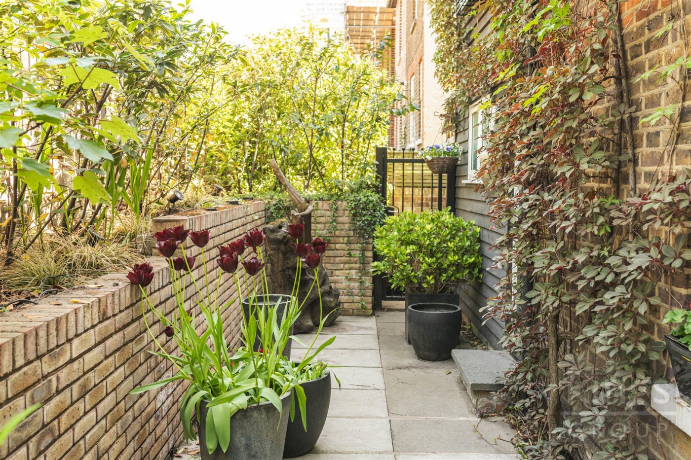 Images for Slades Hill, Enfield
