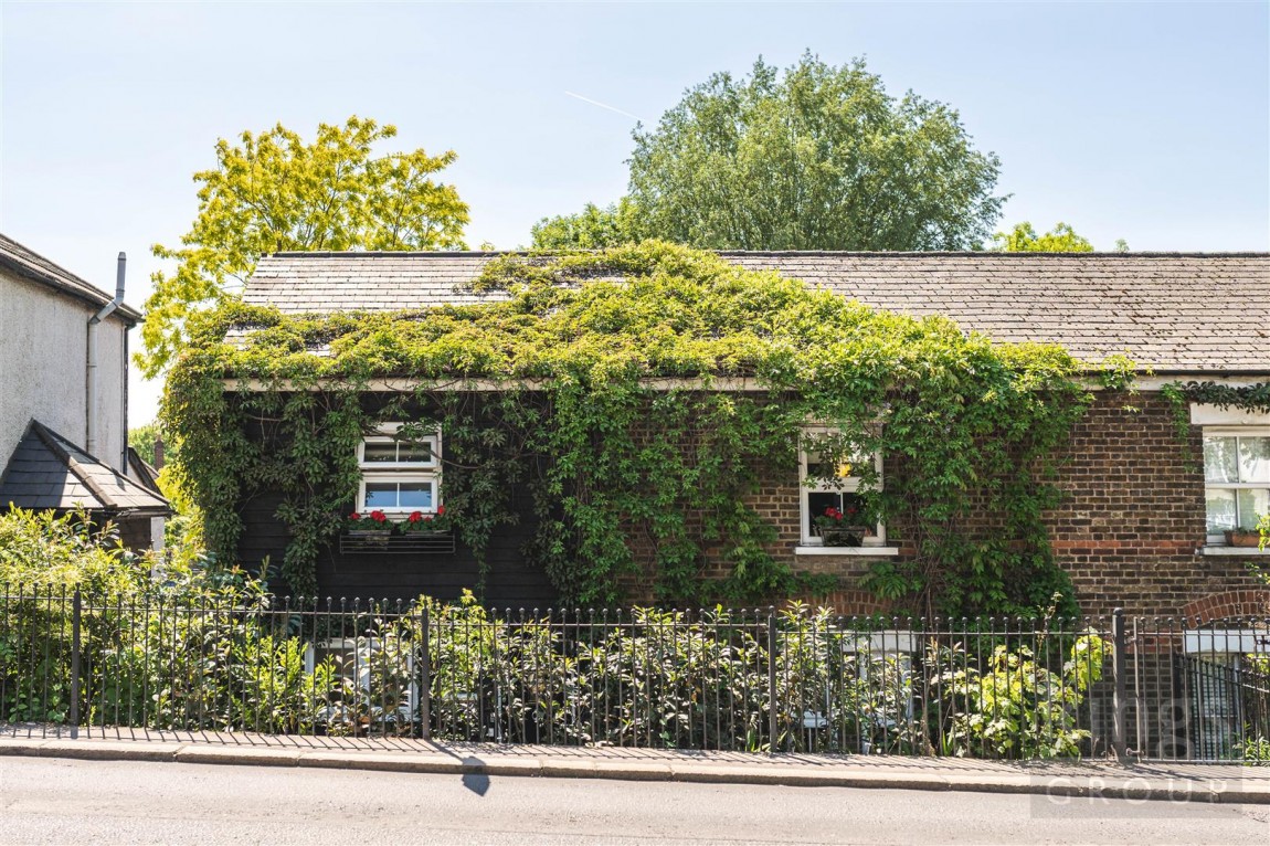 Images for Slades Hill, Enfield