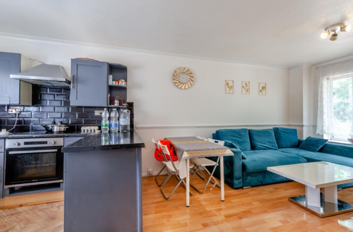 Images for Hallywell Crescent, London