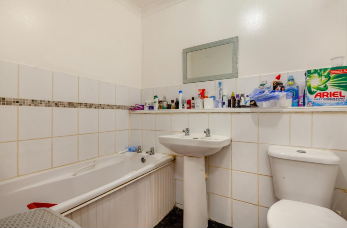 Images for Hallywell Crescent, London
