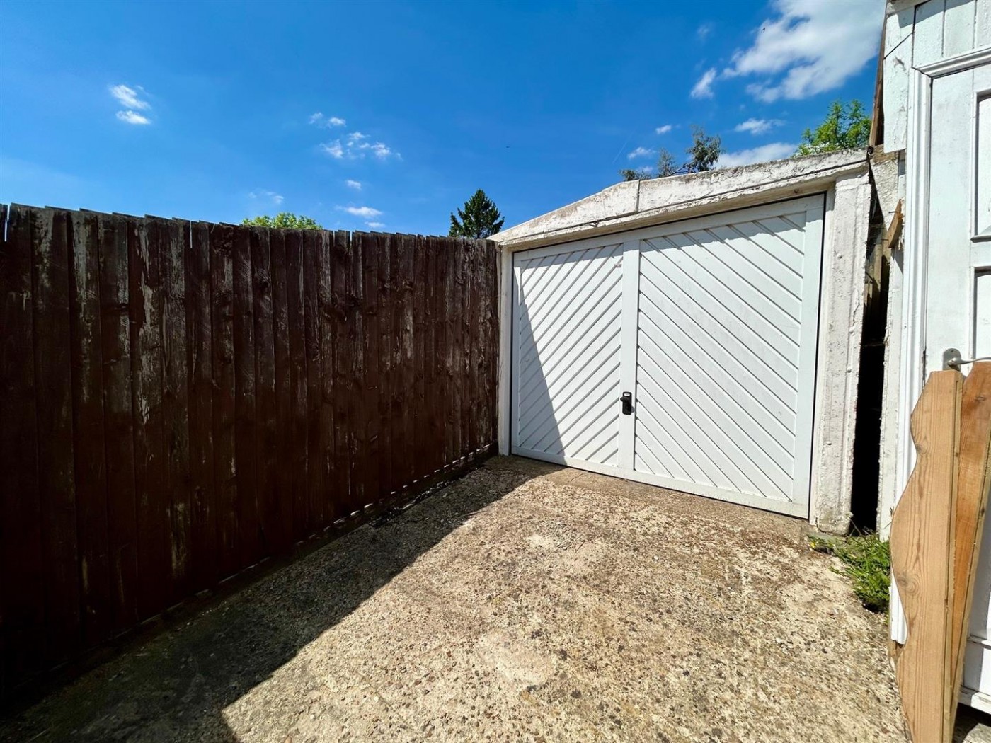 Images for Yardley Lane, London