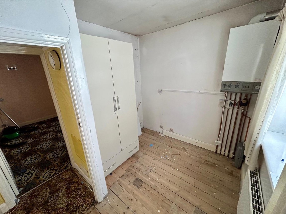 Images for Yardley Lane, London