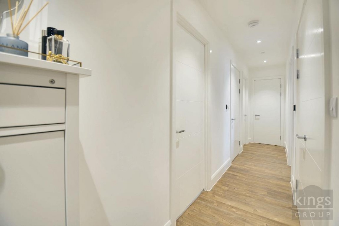 Images for Oakwood Crescent