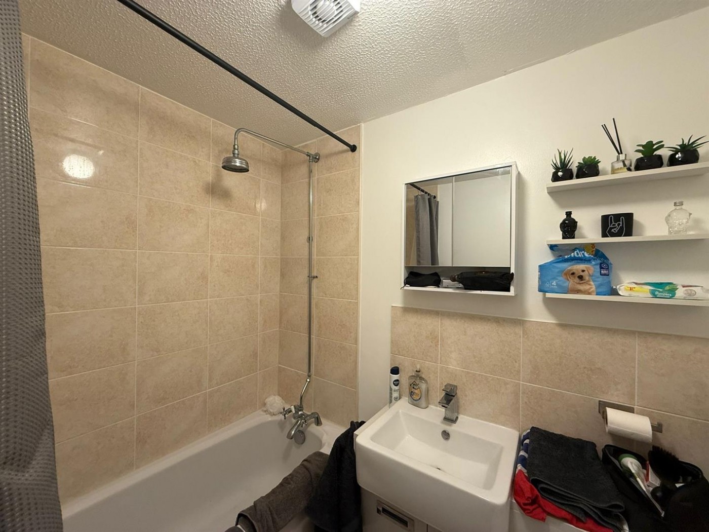 Images for Green Pond Close, London
