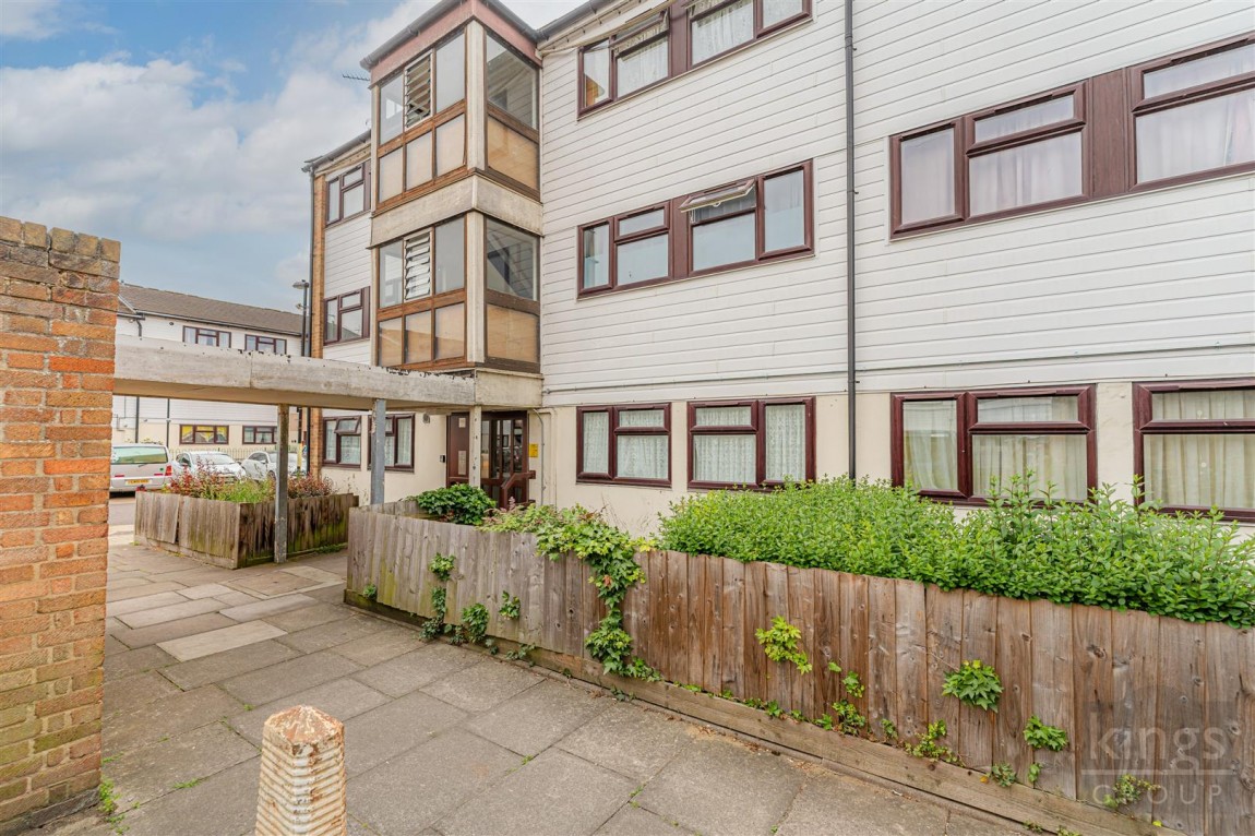 Images for Hamilton Close, London