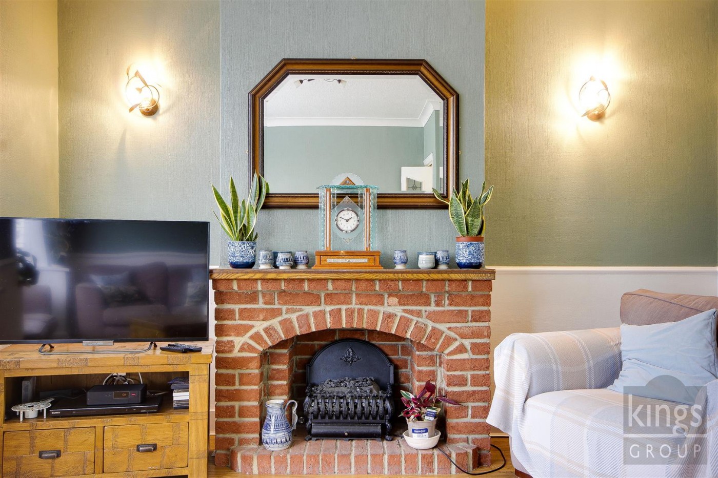 Images for Stoneleigh Avenue, Enfield