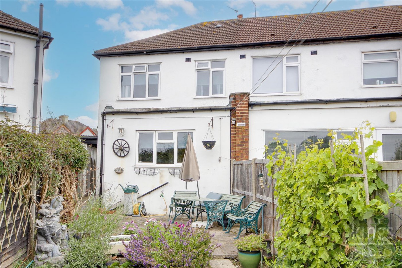 Images for Stoneleigh Avenue, Enfield