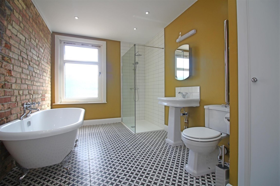 Images for Blackhorse Road, London