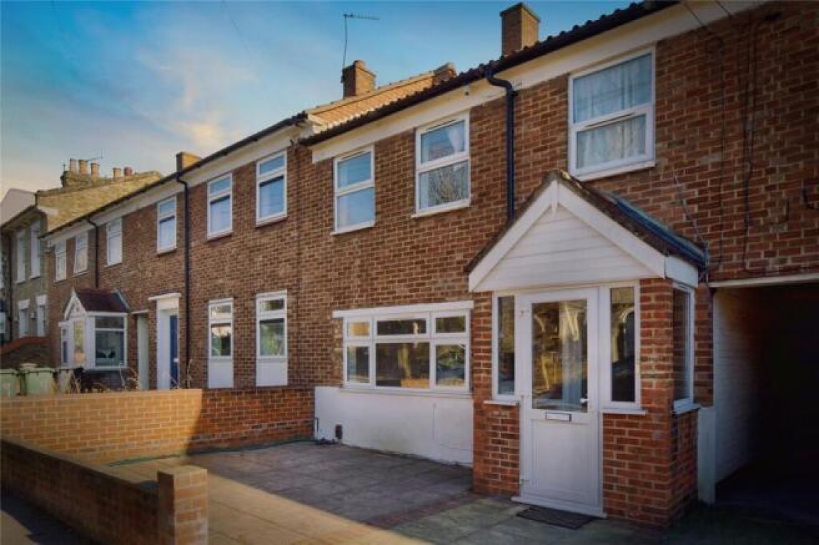 Images for Grosvenor Park Road, London