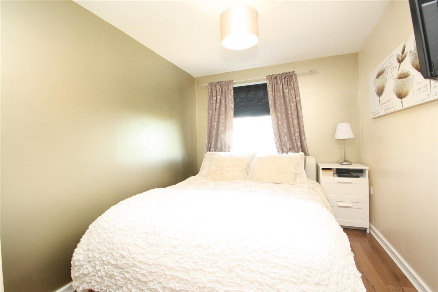 Images for Milestone Road, Newhall