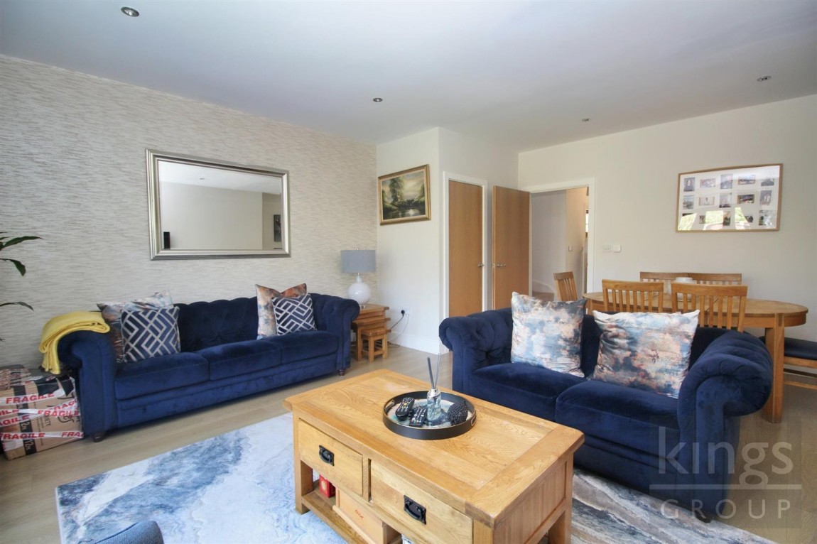 Images for De Burgh Close, Broxbourne