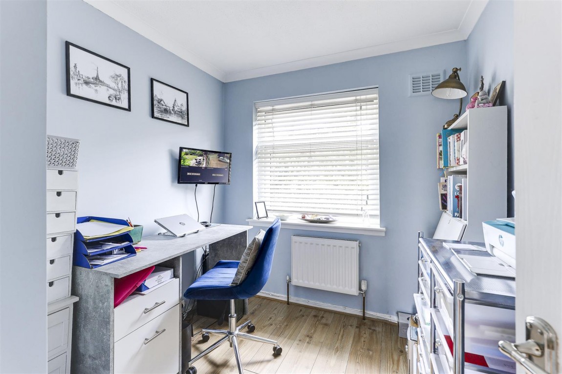 Images for Park Lane, Cheshunt, Herts
