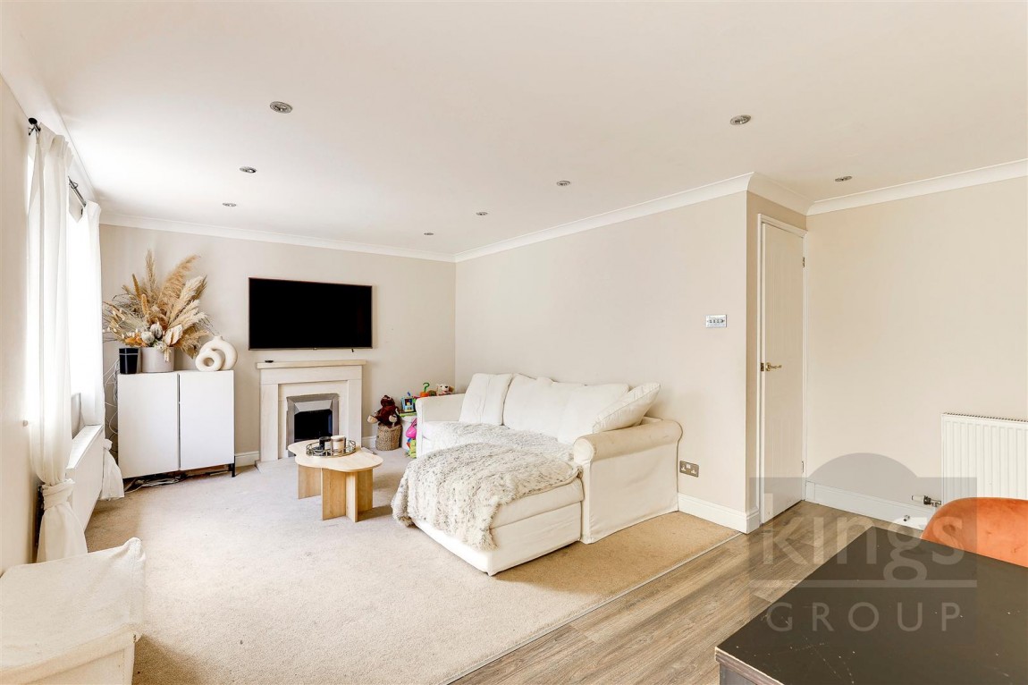 Images for Bloomfield Road, Cheshunt, Waltham Cross