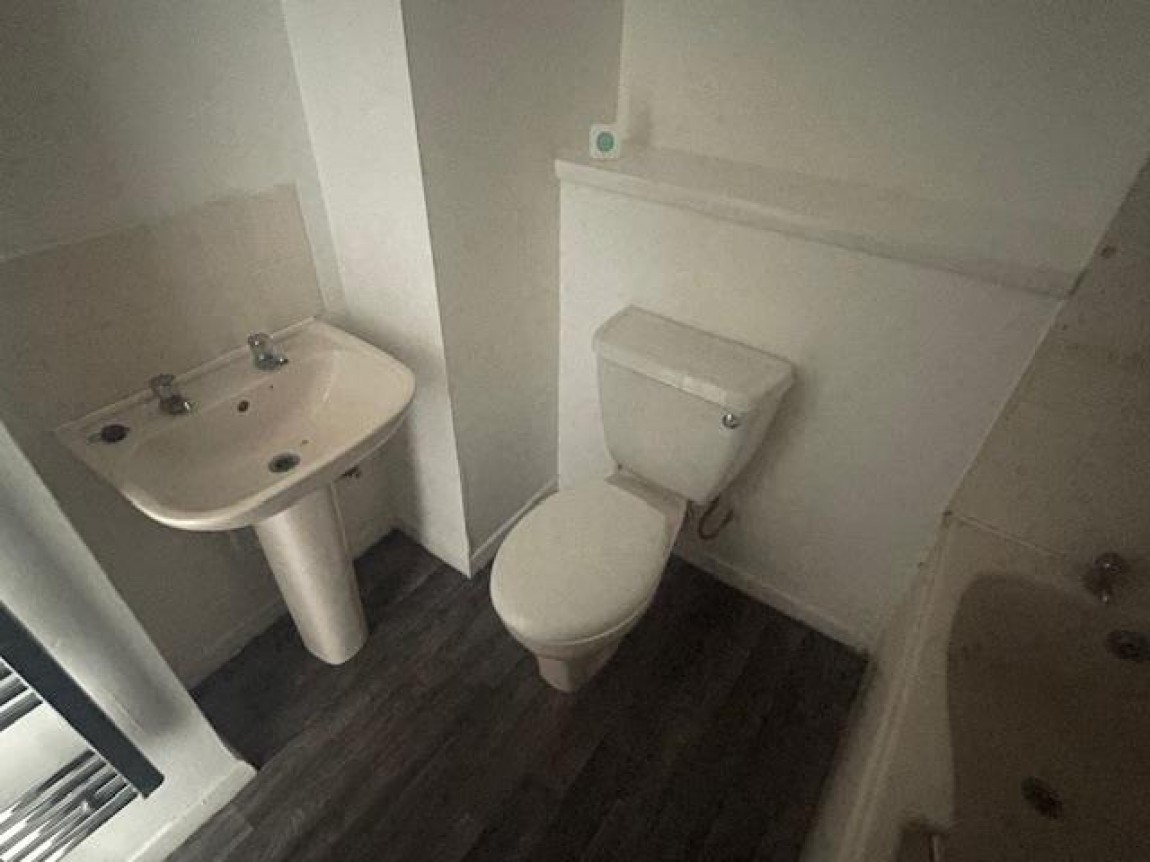 Images for Ainsley Close, Edmonton