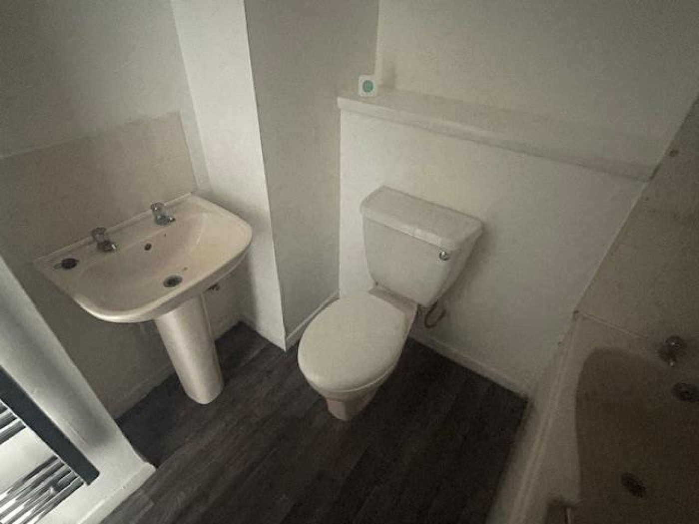 Images for Ainsley Close, Edmonton