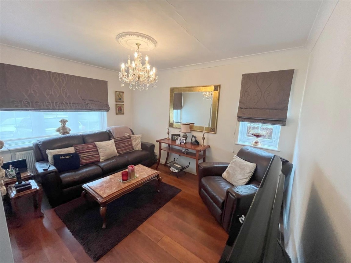 Images for Avey Lane, Waltham Abbey