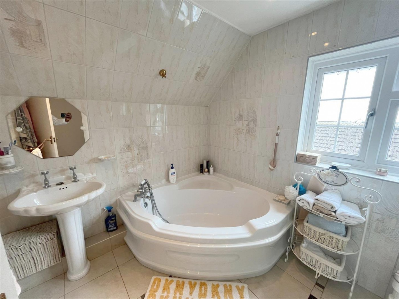Images for Avey Lane, Waltham Abbey