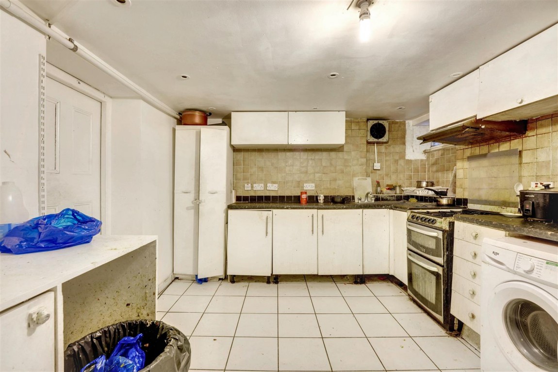 Images for Upton Lane, London