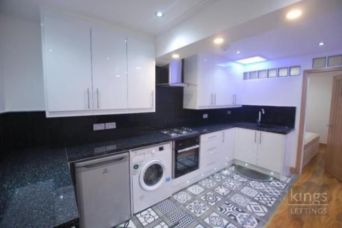 Images for Cambridge Heath Road, London