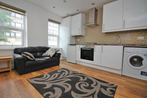 Cambridge Heath Road, London - EAID:KingsGroupApi2020, BID:30208-12