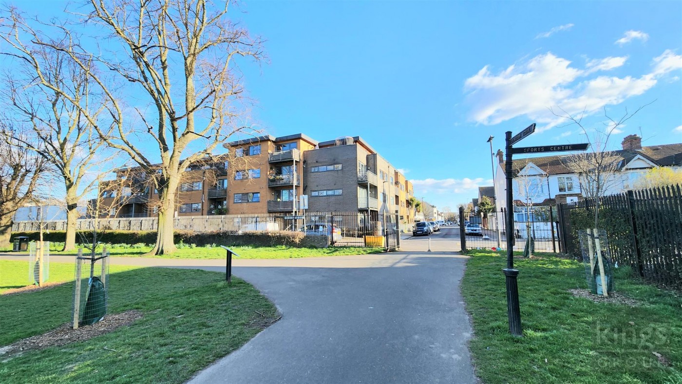 Images for Grovelands Road, London