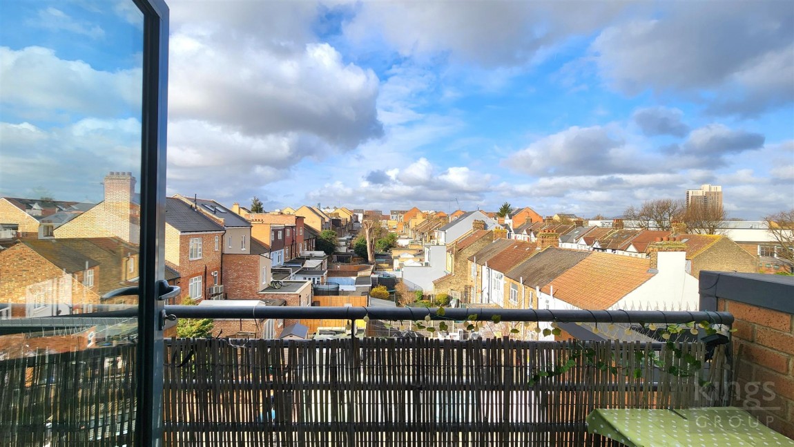 Images for Grovelands Road, London