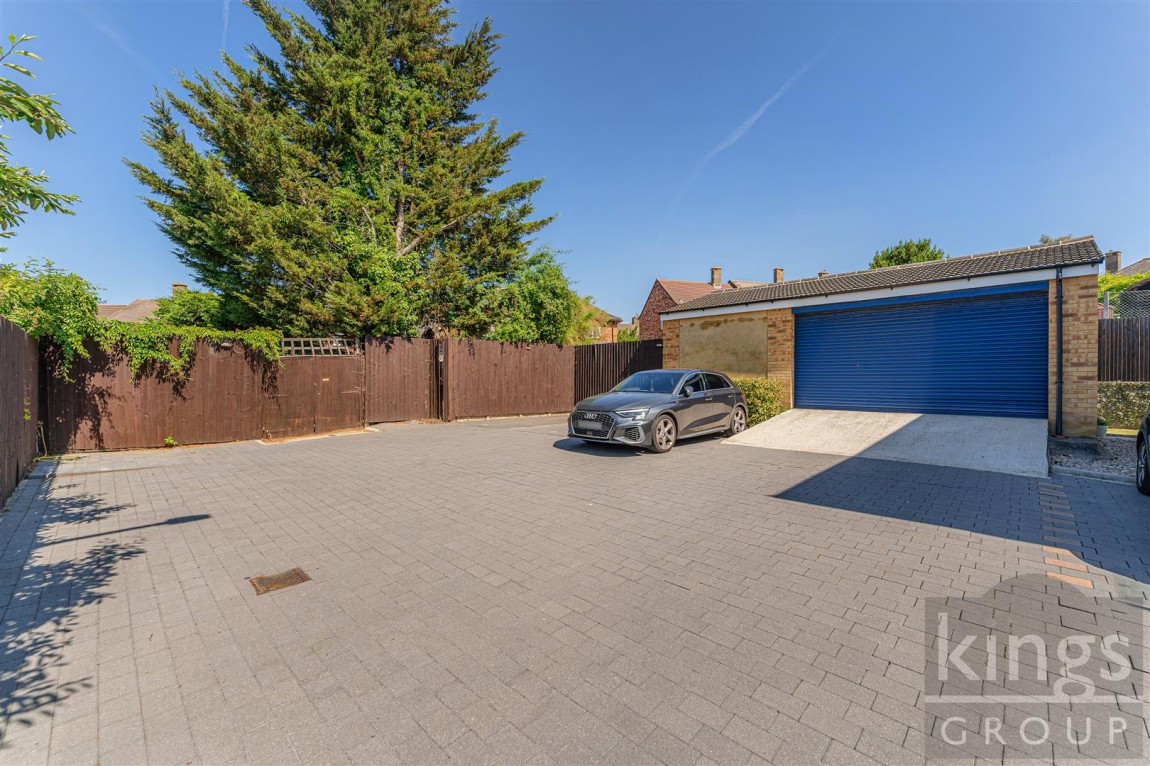 Images for Lowe Close, Chigwell