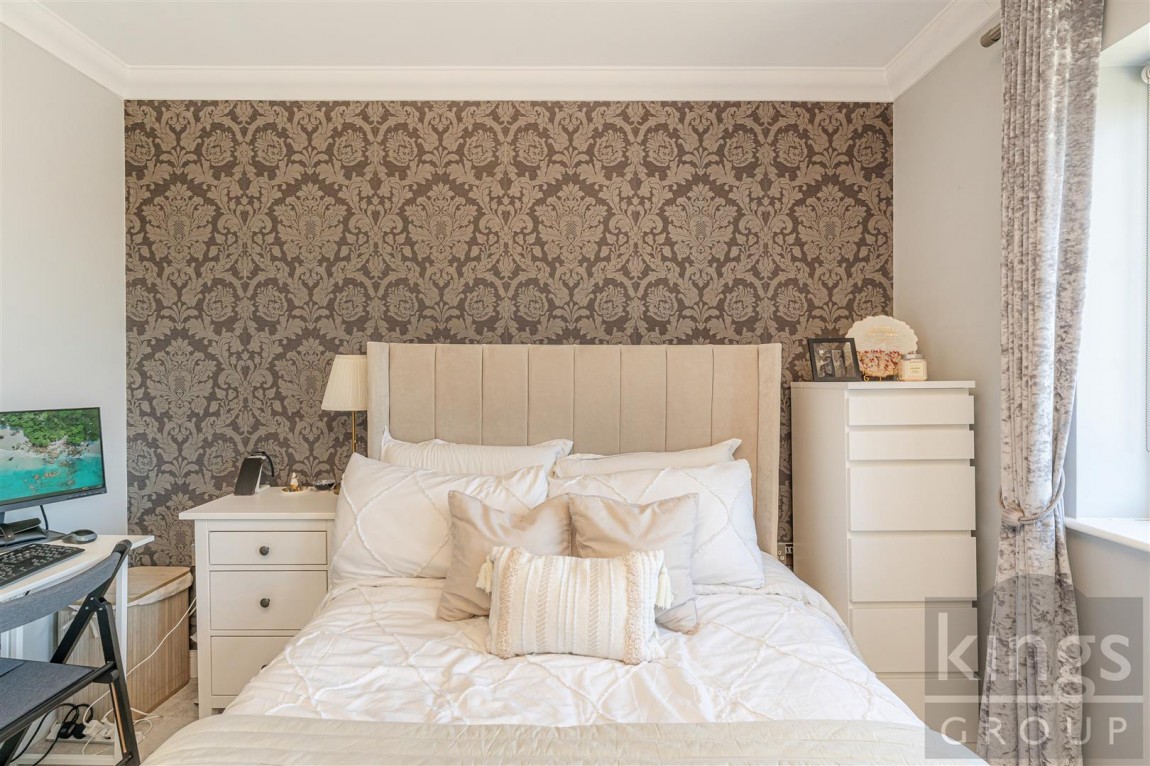 Images for Lowe Close, Chigwell
