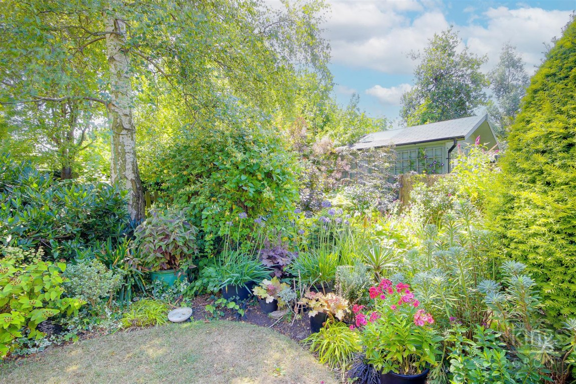 Images for West Avenue Road, Walthamstow