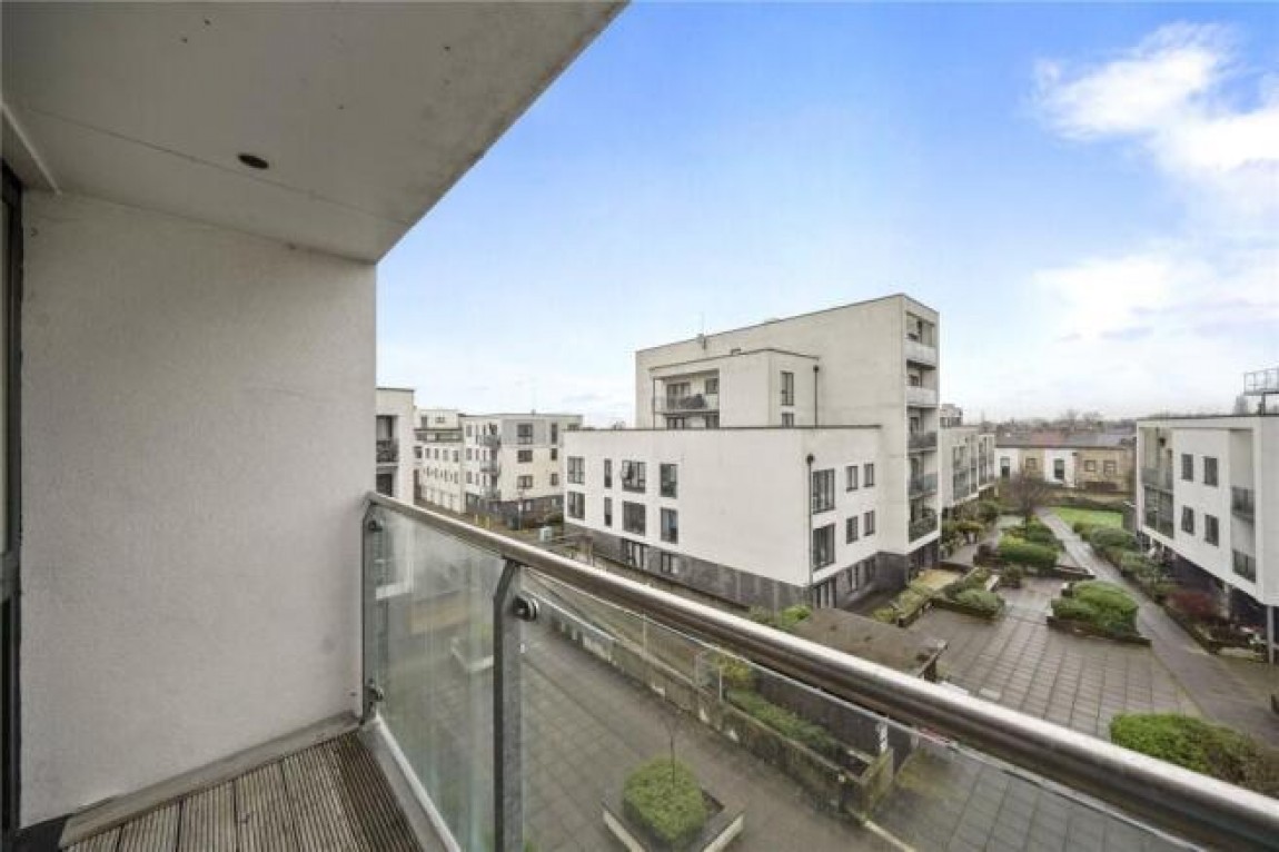 Images for Hillyfield, London