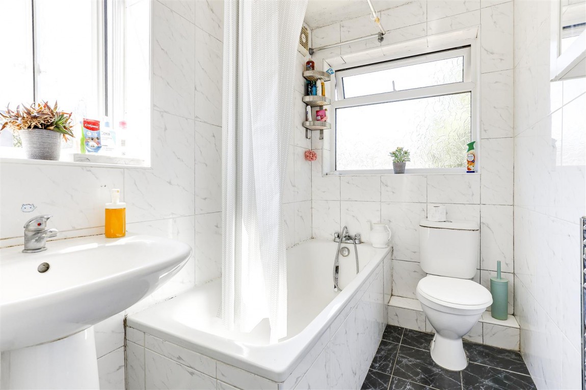 Images for Eagle Close, Enfield