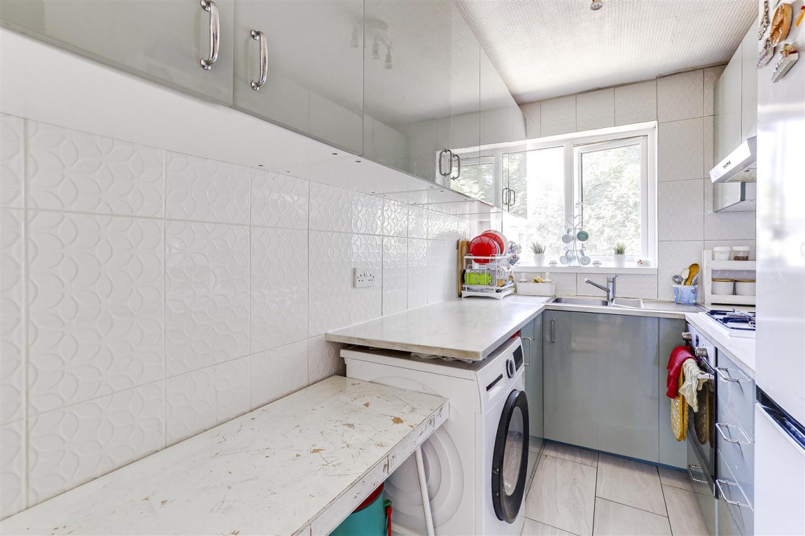 Images for Eagle Close, Enfield