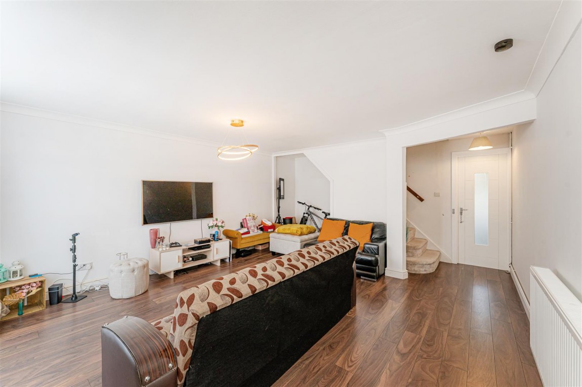 Images for Acorn Close, Enfield