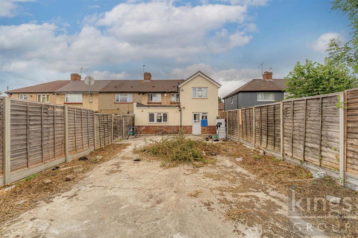 Images for Stoneleigh Avenue, Enfield