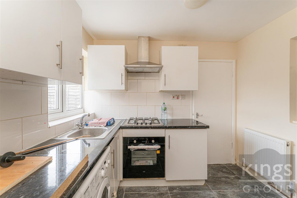 Images for Stoneleigh Avenue, Enfield