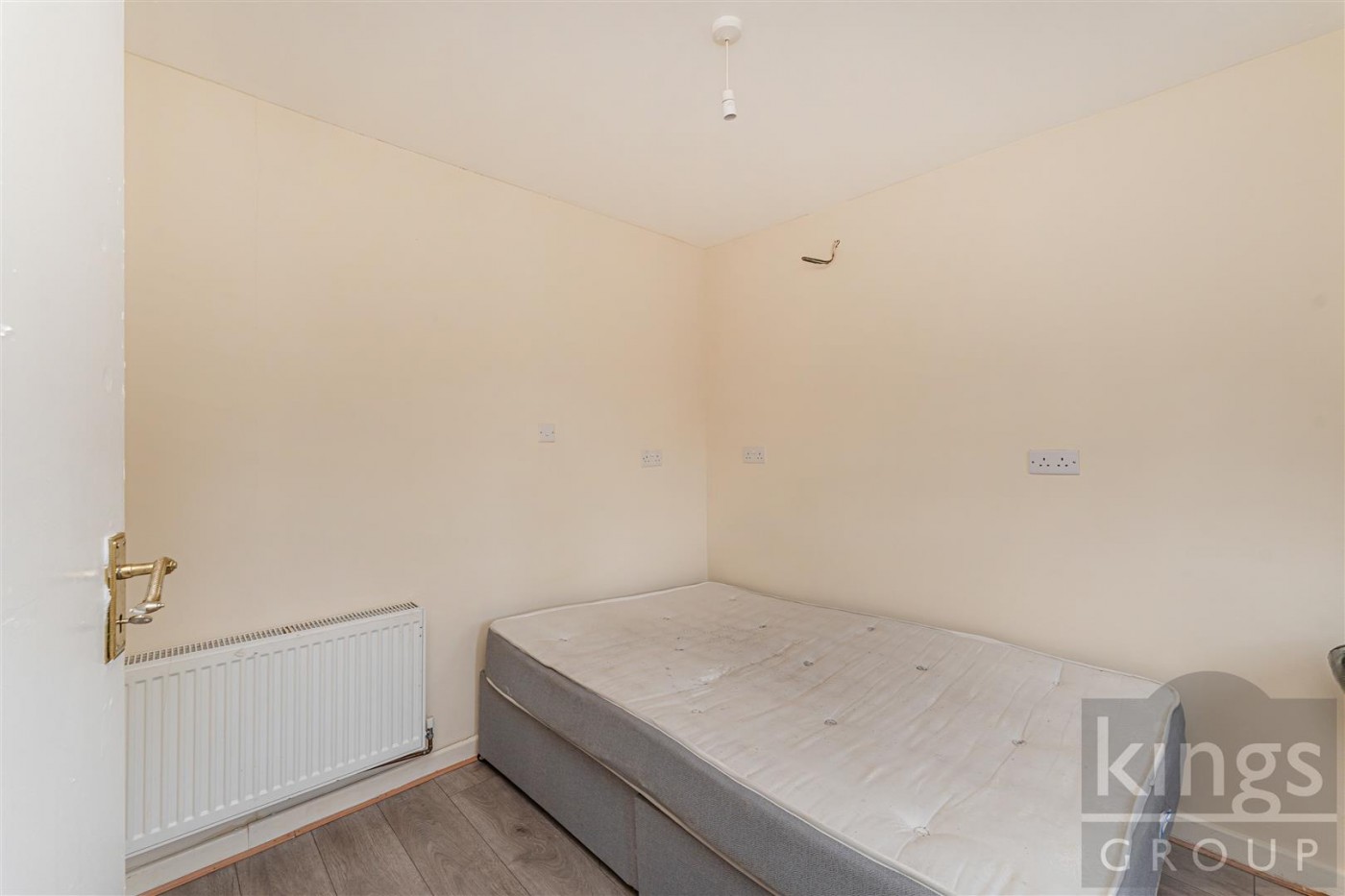 Images for Stoneleigh Avenue, Enfield