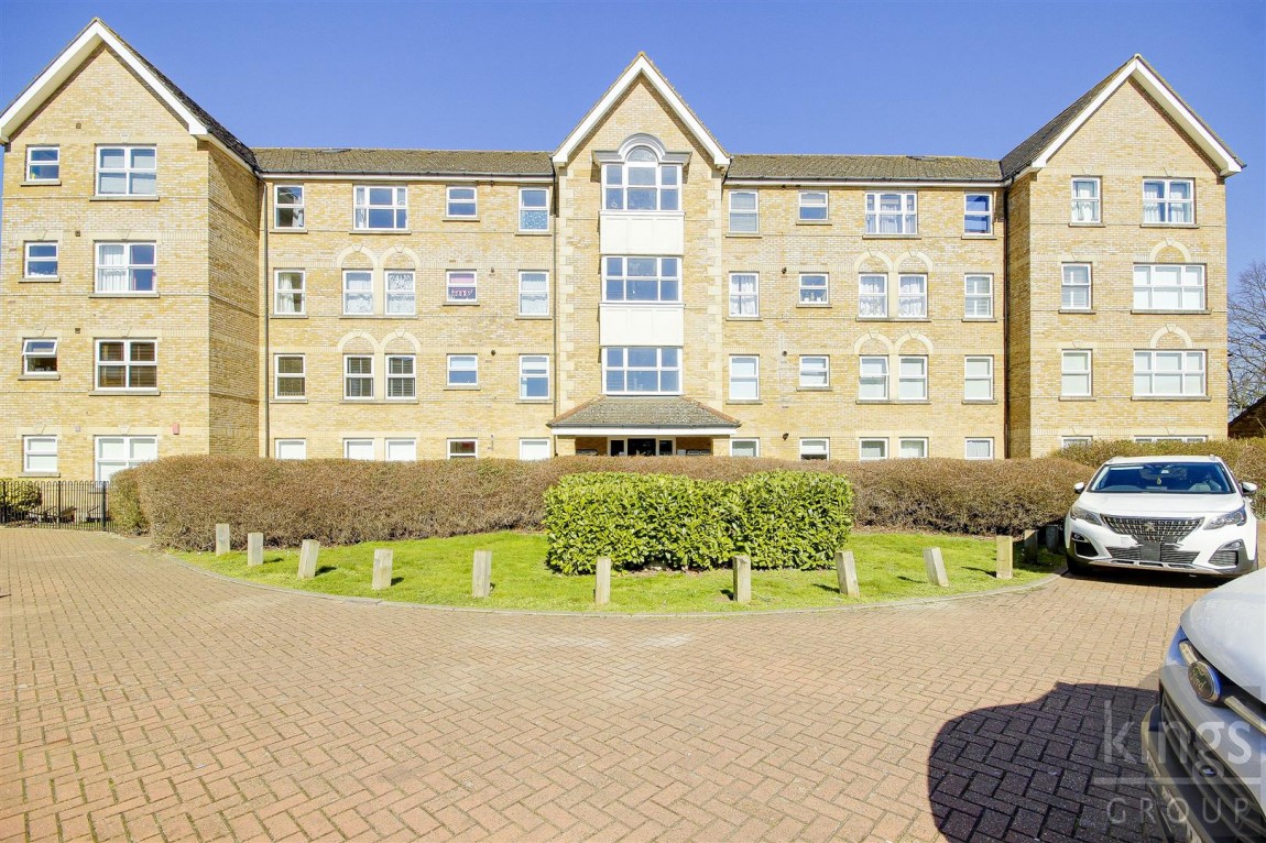 Images for Cobham Close, Enfield