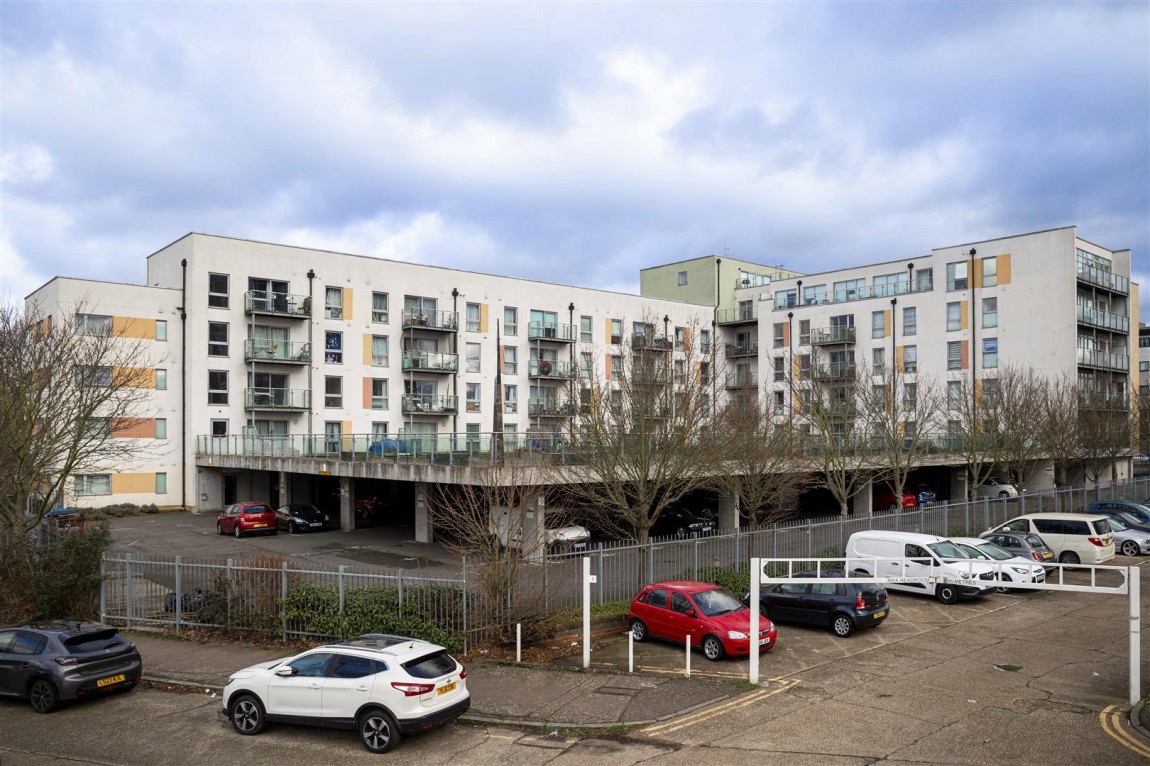 Images for Cosmopolitan Court, Main Avenue, Enfield