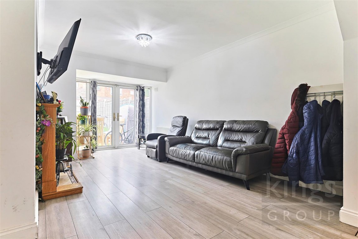 Images for The Hides, Harlow