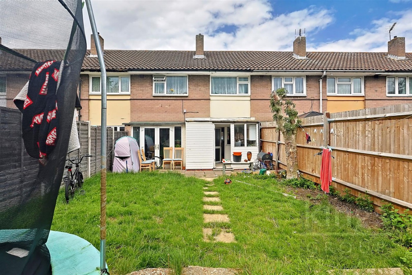 Images for The Hides, Harlow