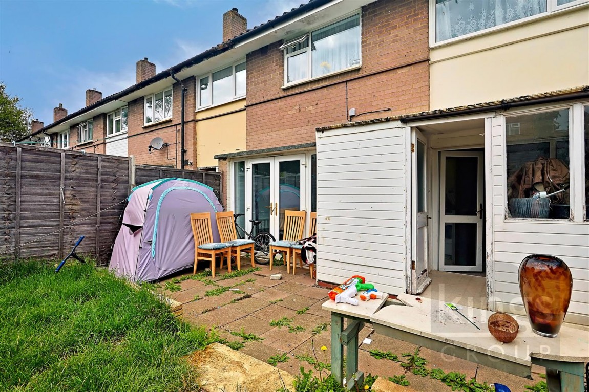 Images for The Hides, Harlow