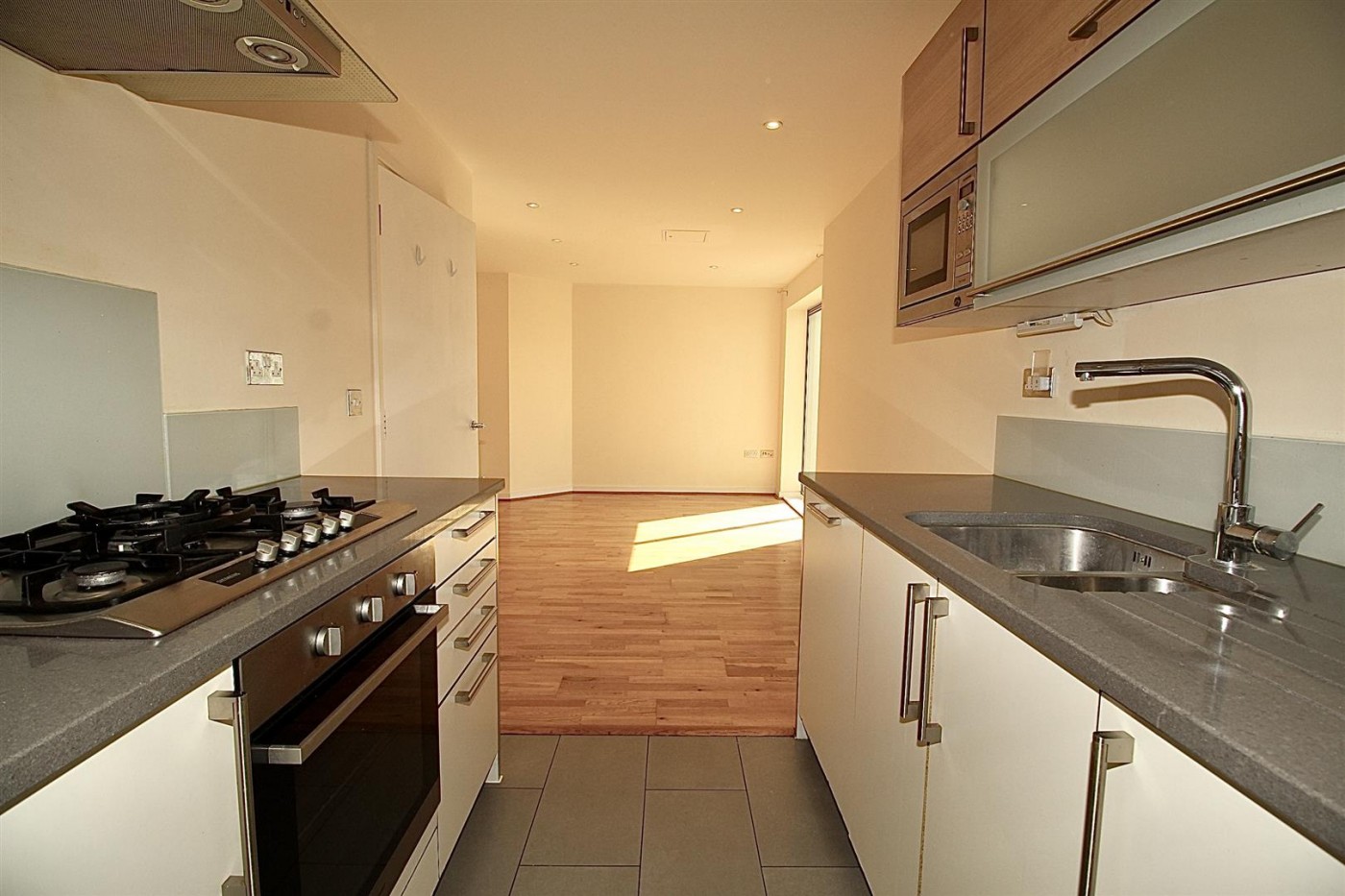 Images for Cosmopolitan Court, 67 Main Avenue, Enfield